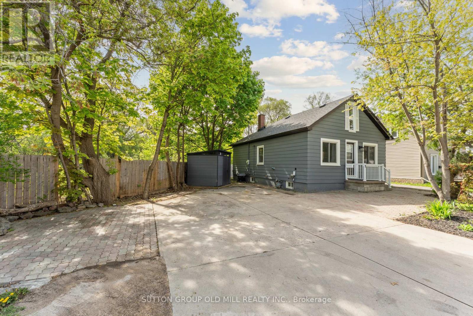 7 Jessie Street, Brampton, Ontario  L6Y 1L3 - Photo 1 - W12149946