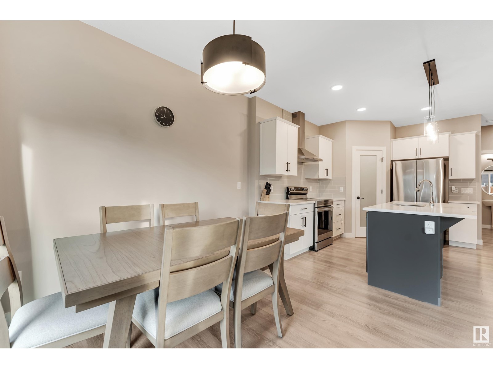 9476 Pear Cr Sw, Edmonton, Alberta  T6X 2Z6 - Photo 8 - E4438197