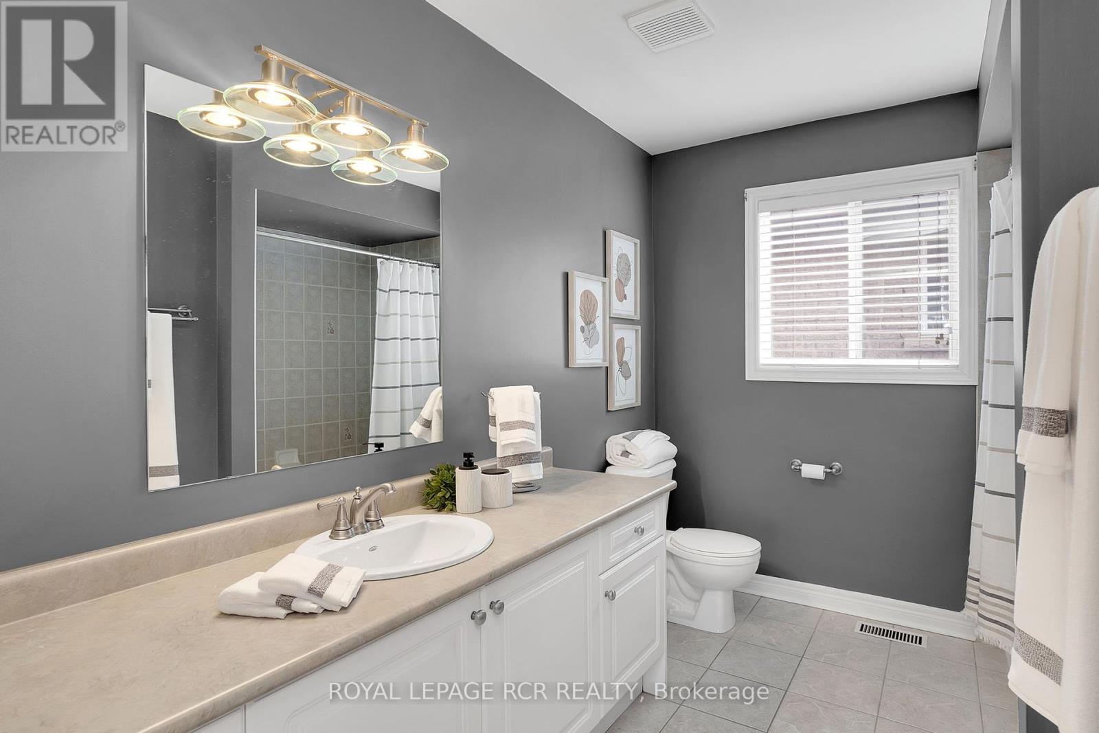 20 Boltonview Crescent, Caledon (Bolton West), Ontario  L7E 2H2 - Photo 35 - W12166629