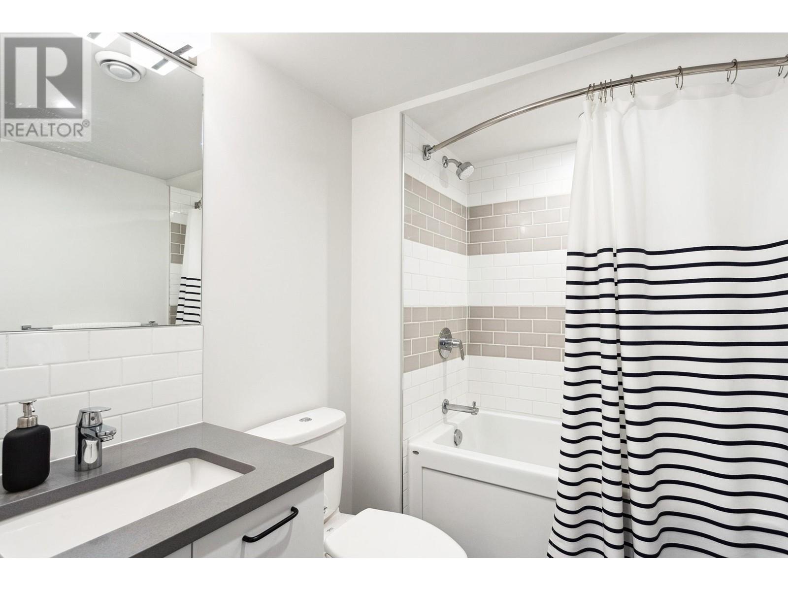 208 1519 Crown Street, North Vancouver, British Columbia  V7J 1G6 - Photo 19 - R3004231