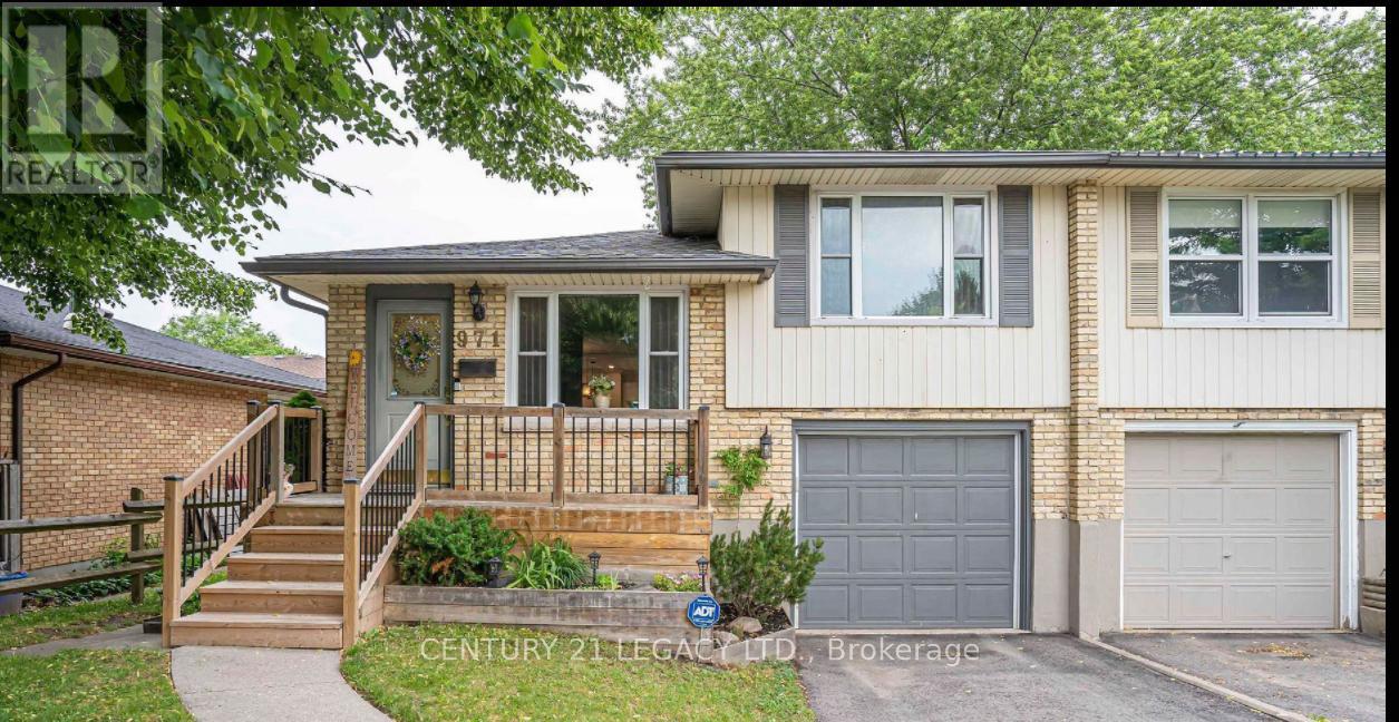 971 EAGLE CRESCENT, London South, Ontario