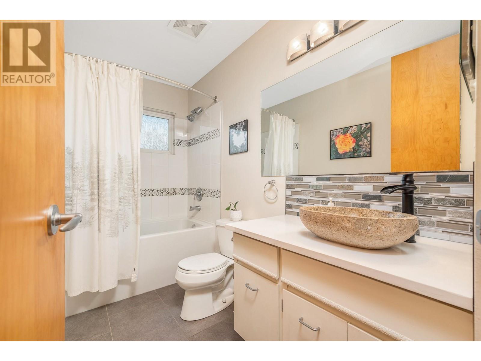 3505 38 Avenue, Vernon, BC V1T3A4