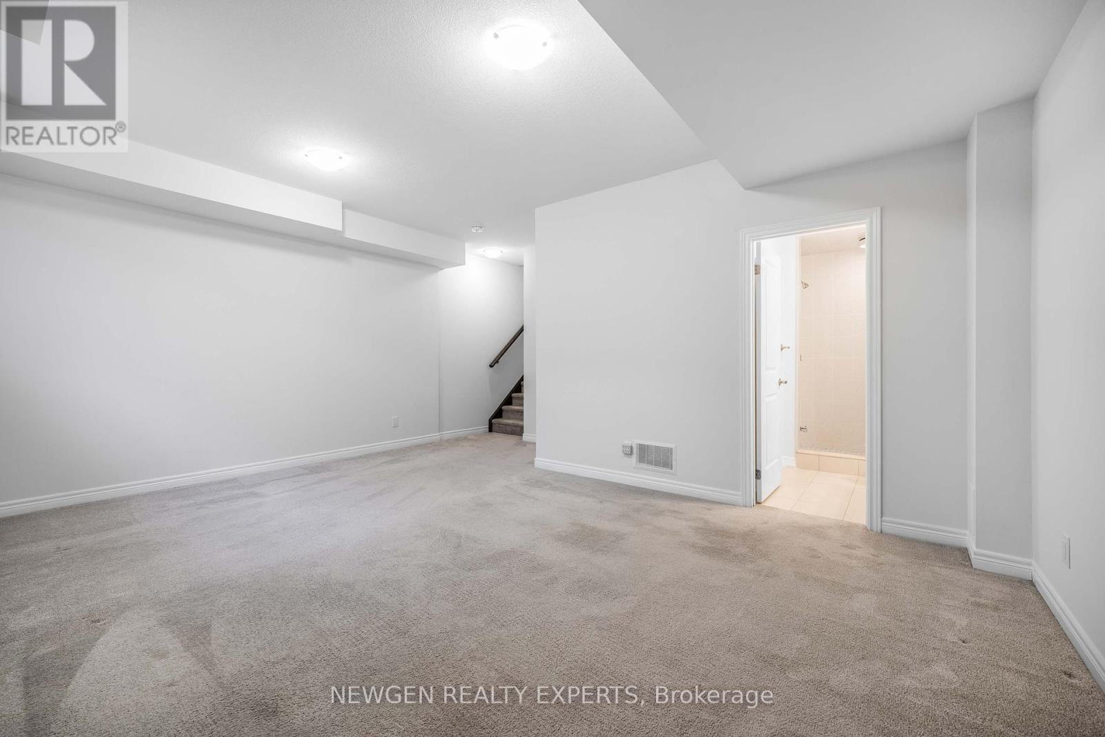 9 Stonehill Avenue, Kitchener, Ontario  N2R 0N9 - Photo 32 - X12172025