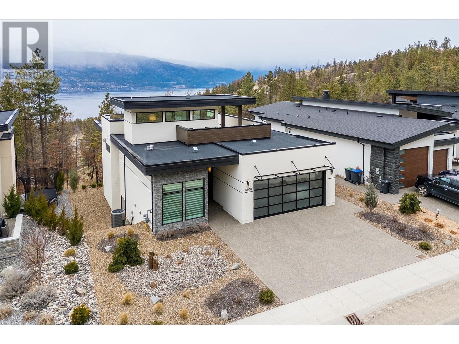 10058 Beacon Hill Drive, Lake Country, British Columbia