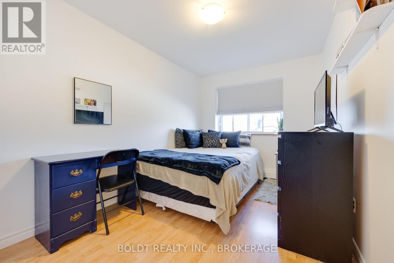 201 - 242 Oakdale Avenue, St. Catharines, Ontario  L2P 3K5 - Photo 12 - X12172207