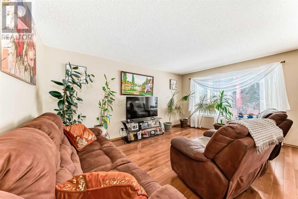 159 Bridlewood Road Sw, Calgary, Alberta  T2Y 3R4 - Photo 8 - A2216415