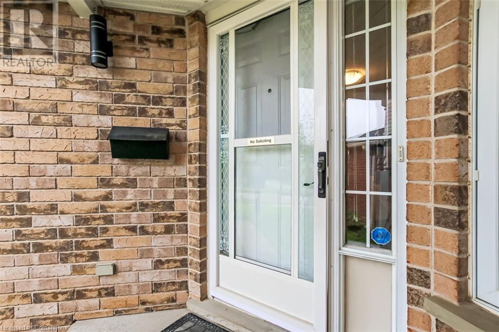 146 Marl Meadow Drive, Kitchener, Ontario  N2R 1L3 - Photo 3 - 40732824