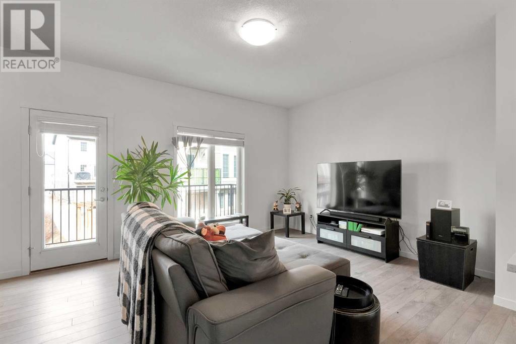 131 Legacy Point Se, Calgary, Alberta  T2X 3Z3 - Photo 6 - A2203460