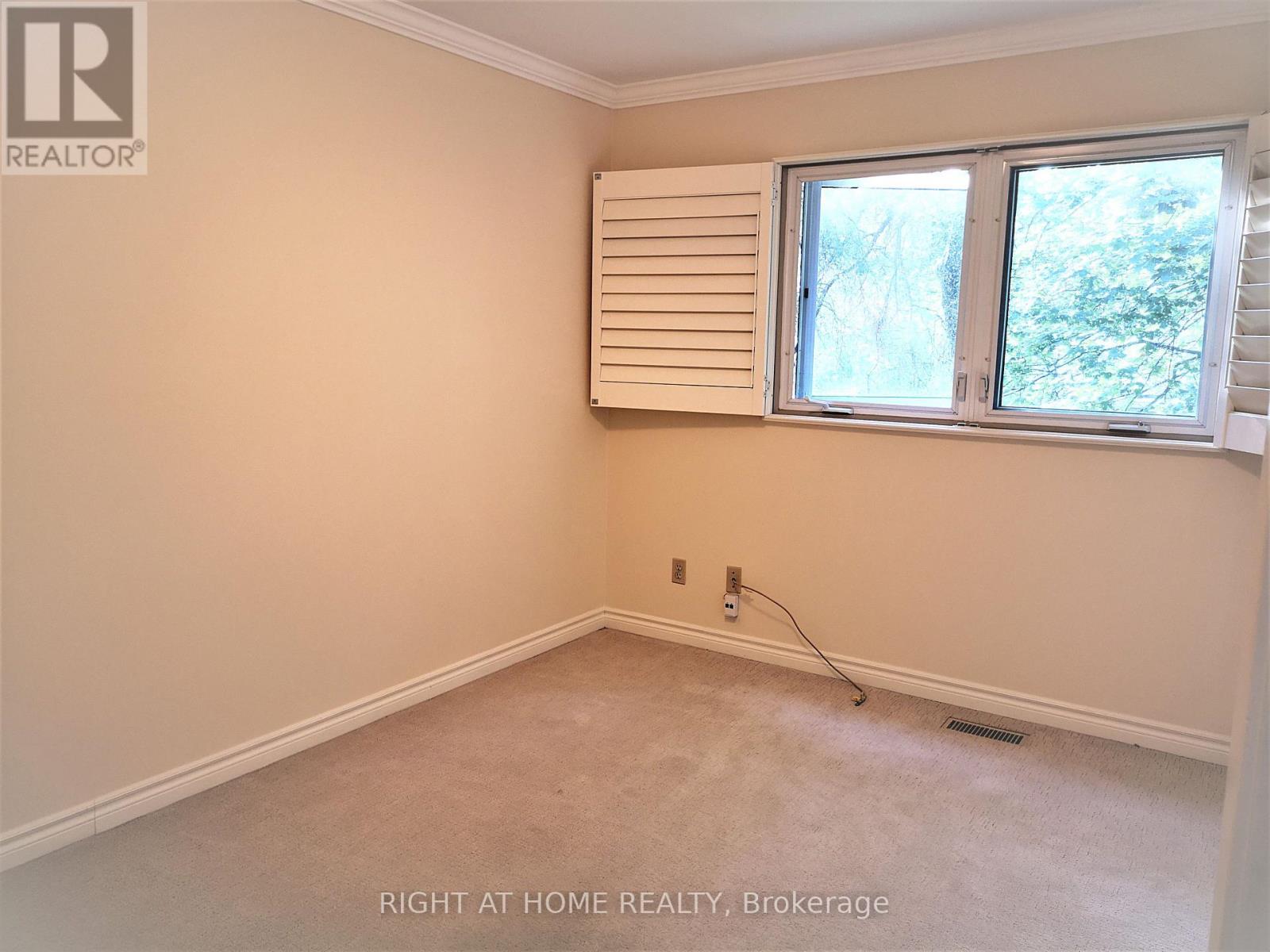 273 Gatestone Avenue, Oakville, Ontario  L6J 2G2 - Photo 26 - W12172225