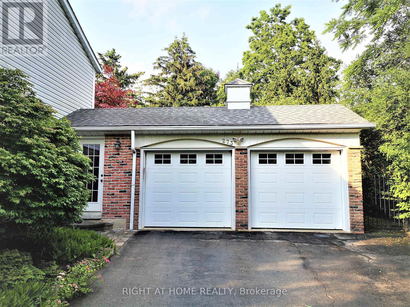273 Gatestone Avenue, Oakville, Ontario  L6J 2G2 - Photo 6 - W12172225