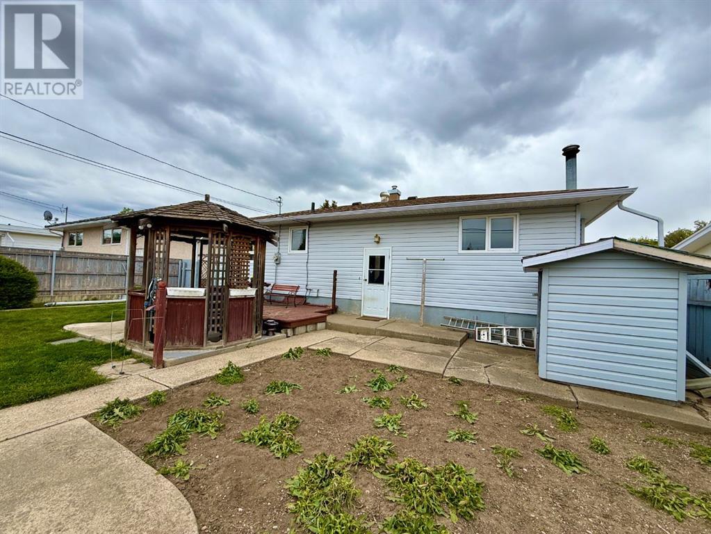 1617 13 Avenue N, Lethbridge, Alberta  T1H 1T5 - Photo 30 - A2222217