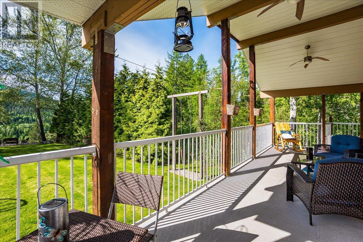 Property at 705 8TH Avenue image 4
