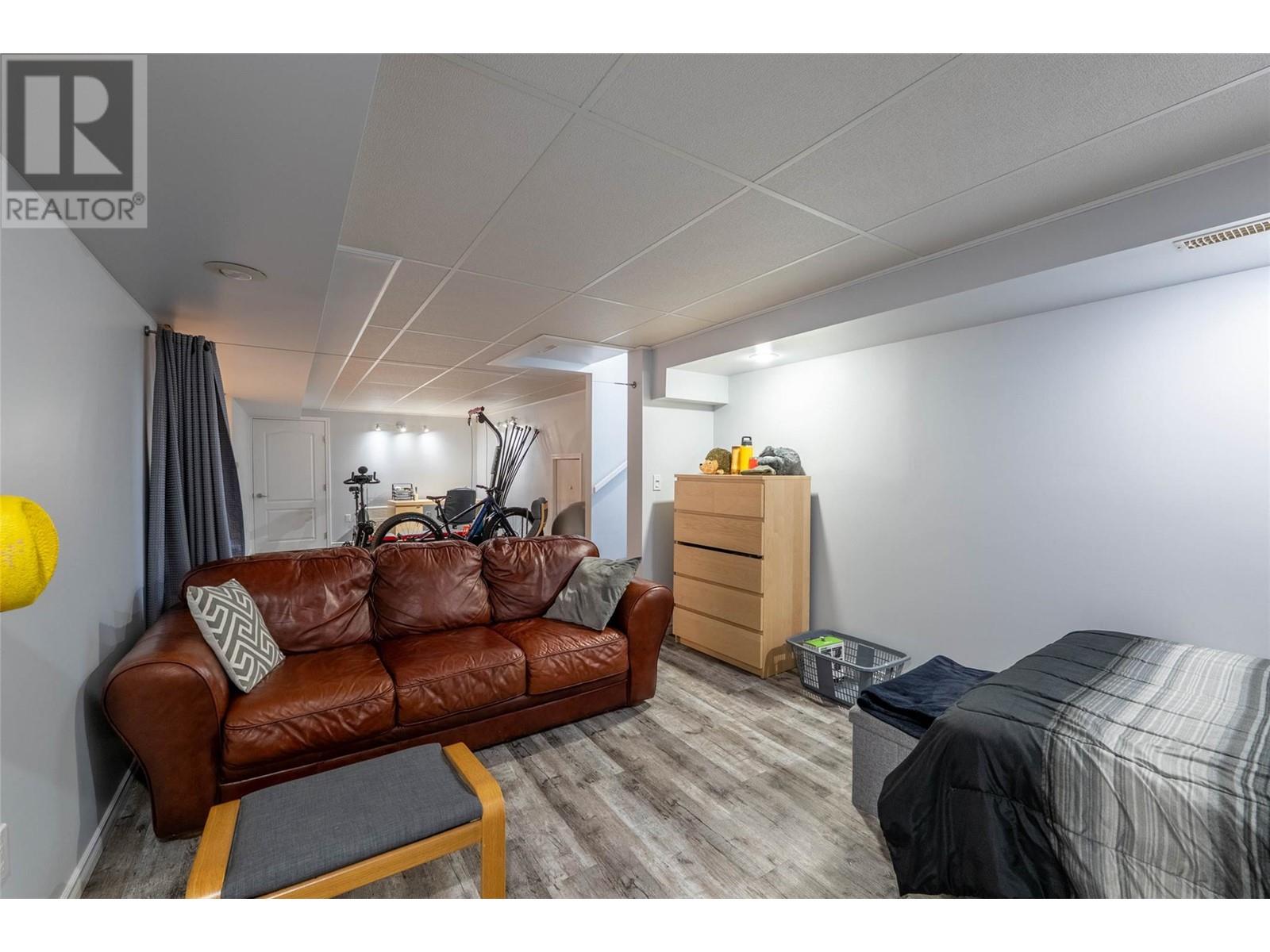 705 8th Avenue, Montrose, British Columbia  V0G 1P0 - Photo 58 - 10336413