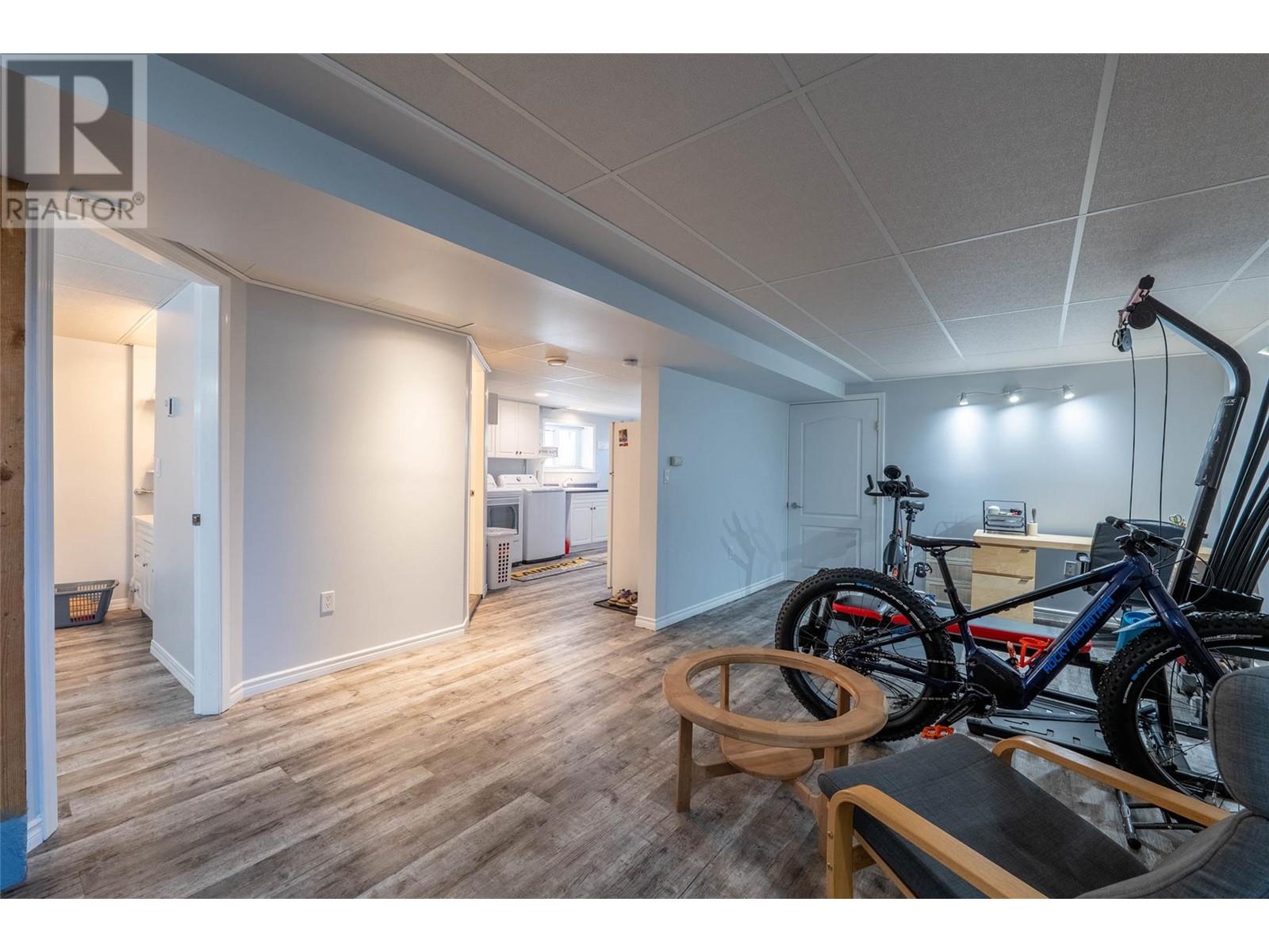 705 8th Avenue, Montrose, British Columbia  V0G 1P0 - Photo 49 - 10336413