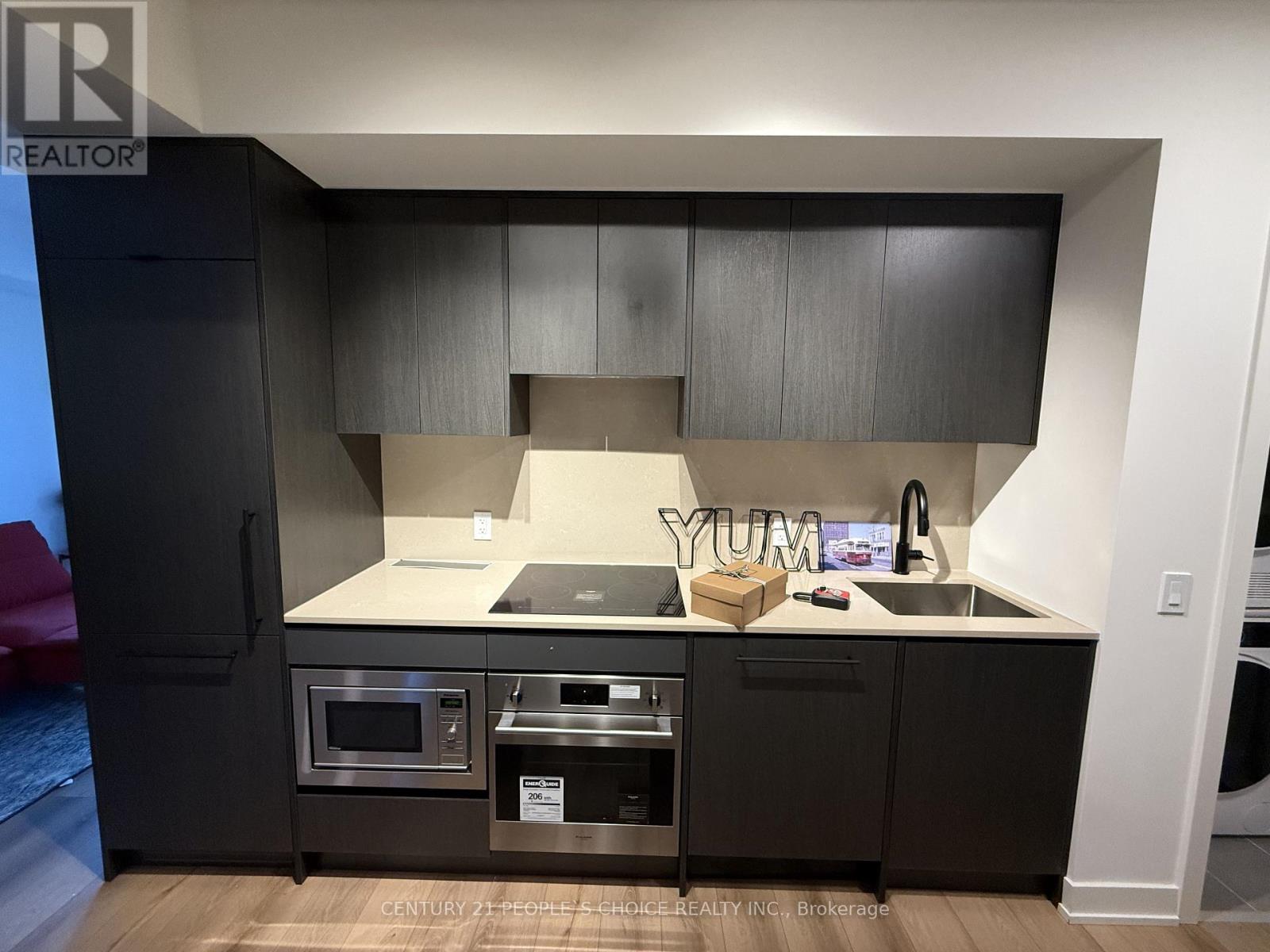 201 - 5 Lakeview Avenue, Toronto, Ontario  M6J 0H3 - Photo 1 - C12157487