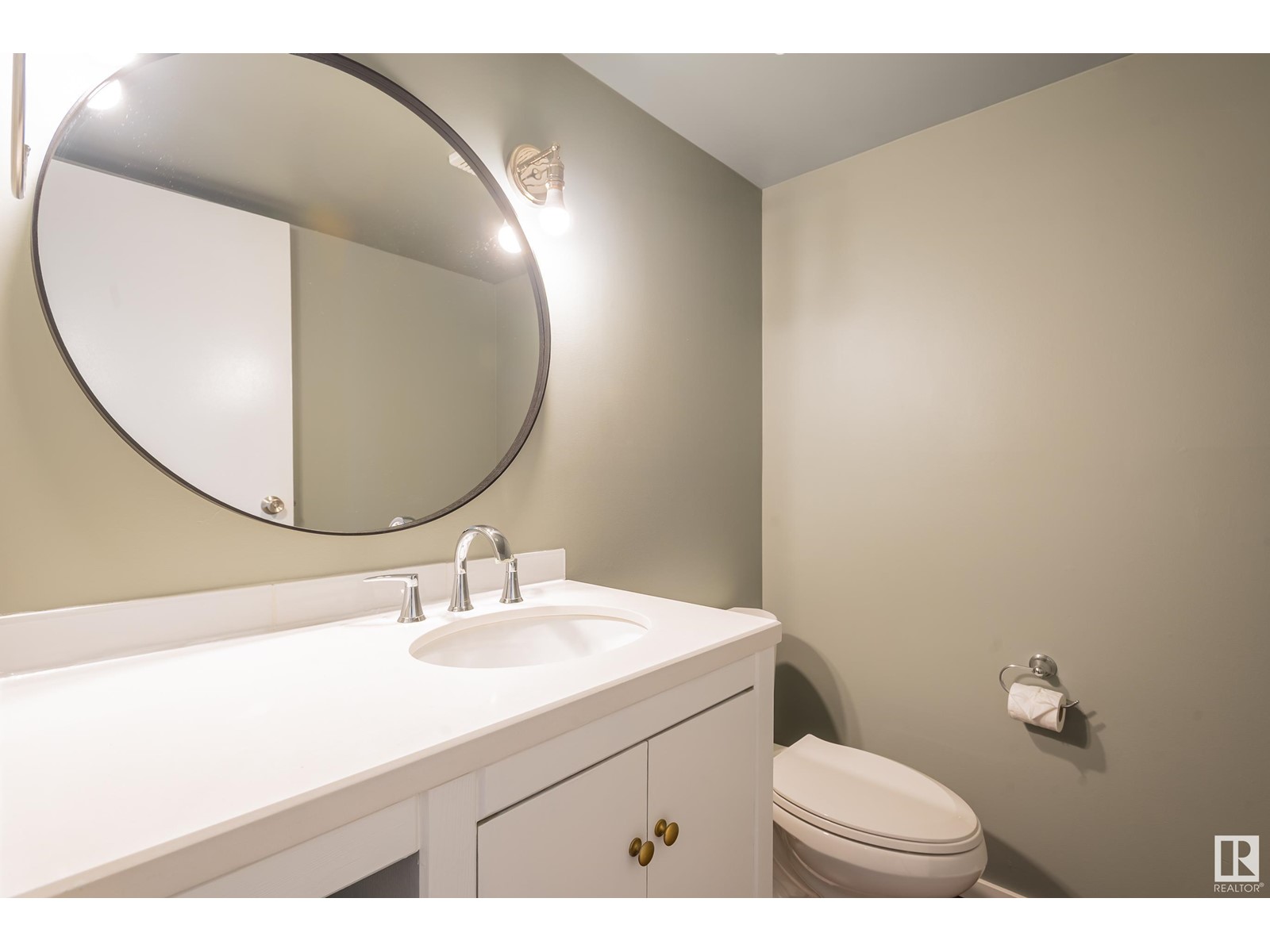 Property at #19 4403 RIVERBEND RD NW image 1