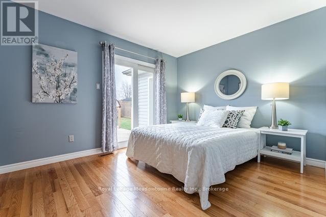 756 Mackenzie Drive, Milton, Ontario  L9T 3M1 - Photo 18 - W12091366