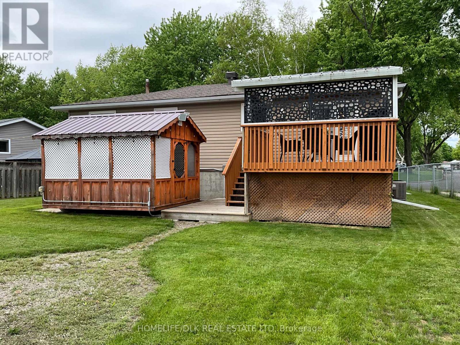 1327 Borden Crescent, Brockville, Ontario  K6V 5X6 - Photo 4 - X12172246