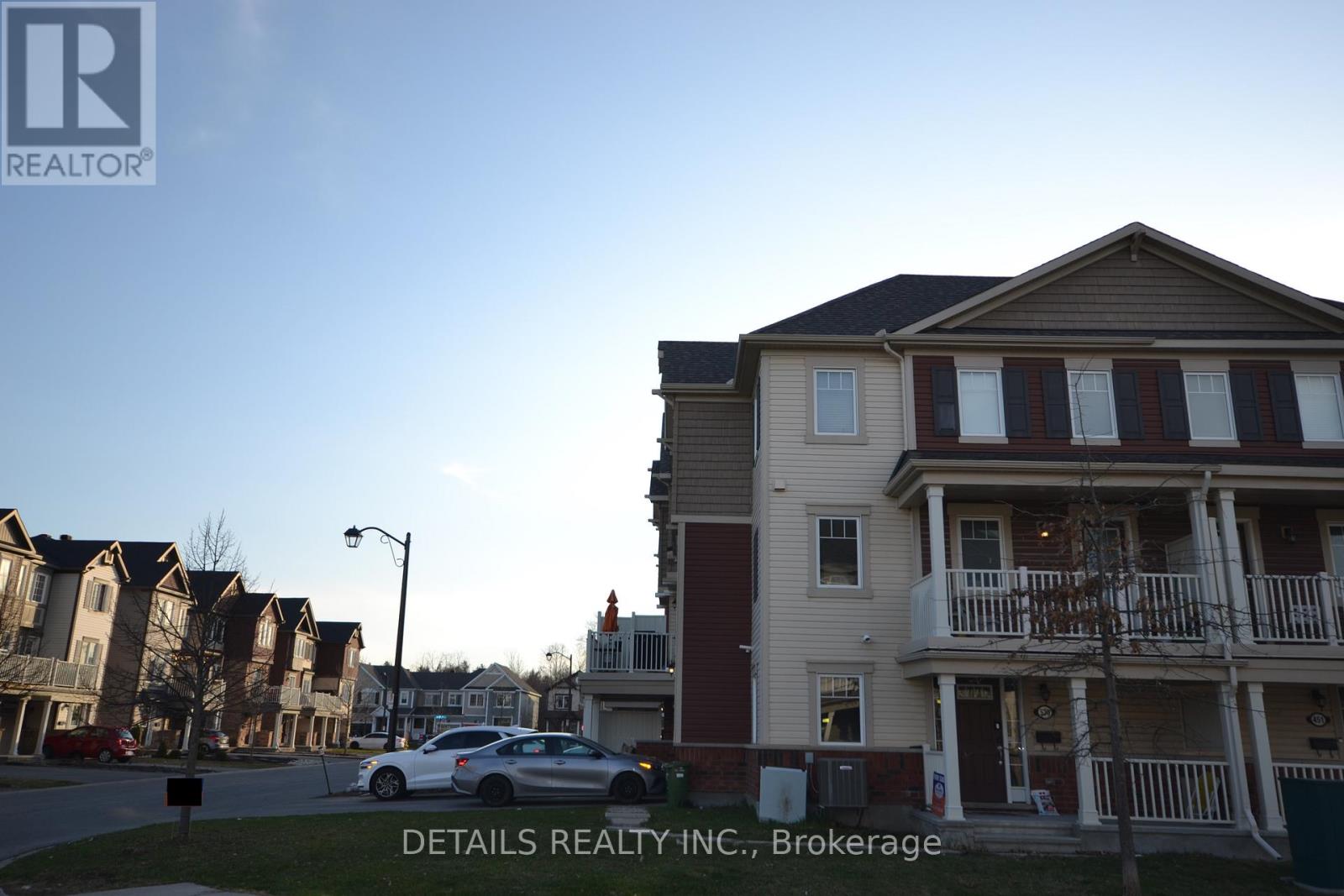 530 Snow Goose Street, Ottawa, Ontario  K2J 6C8 - Photo 3 - X12007030