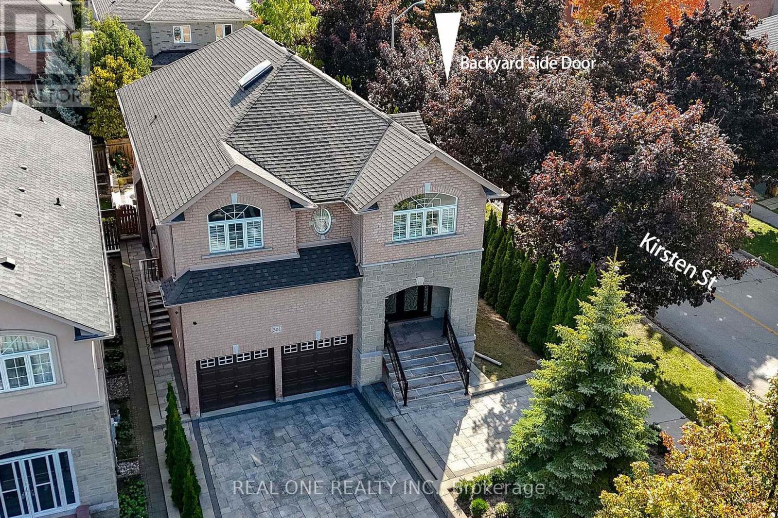 #UPPER - 301 WELDRICK ROAD E, Richmond Hill, Ontario