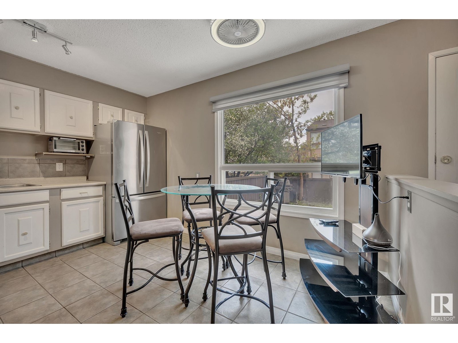499 Knottwood Rd W Nw, Edmonton, Alberta  T6K 2V6 - Photo 6 - E4438481