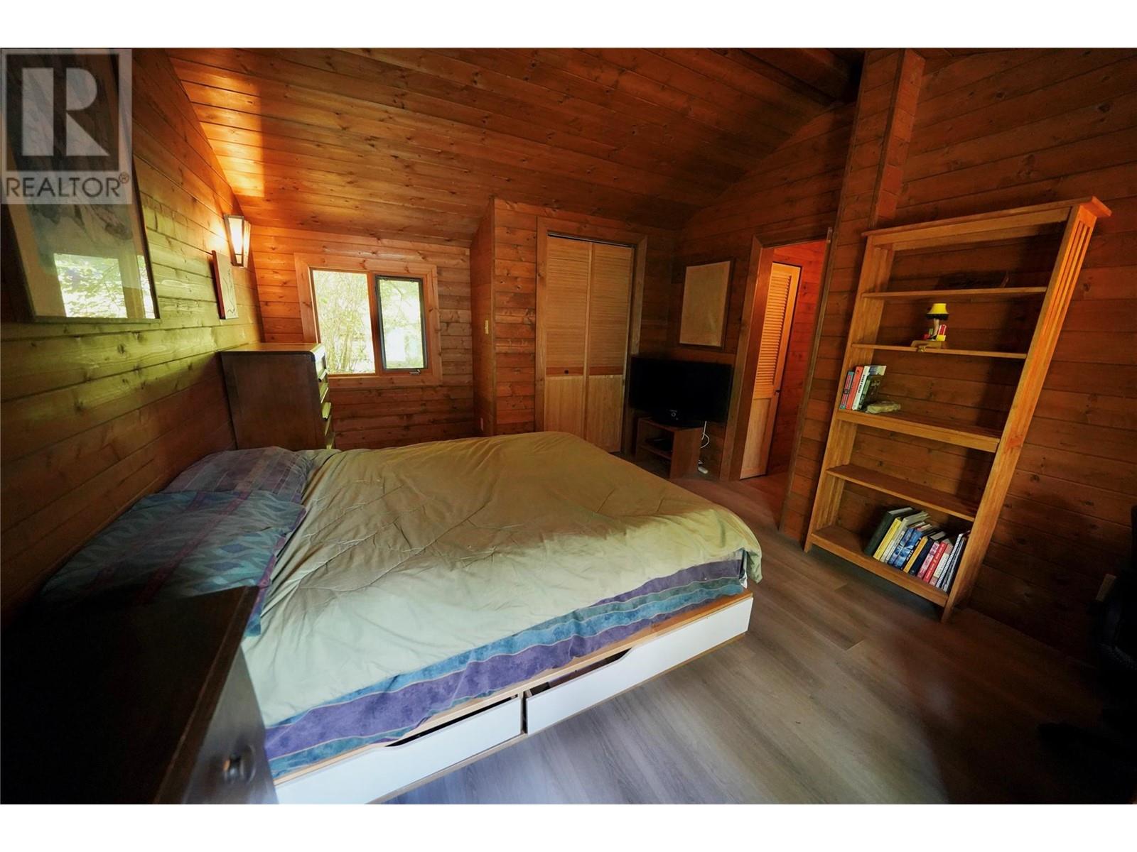 Property at 6552 Littlewood Road image 1