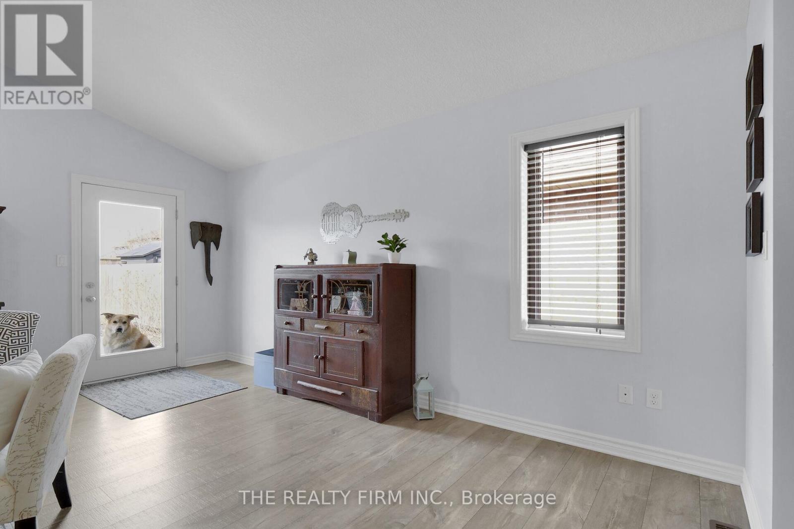 Photo 17 of 45 for 120 Peach Tree Boulevard
