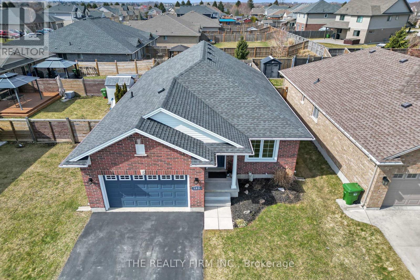 Photo 4 of 45 for 120 Peach Tree Boulevard