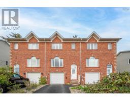25 Brookshire Court, Bedford, Ca