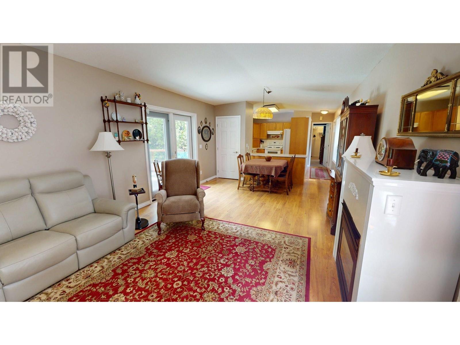 891 Monte Vista Drive Unit# 38, Rossland, British Columbia  V0G 1Y0 - Photo 3 - 10348609