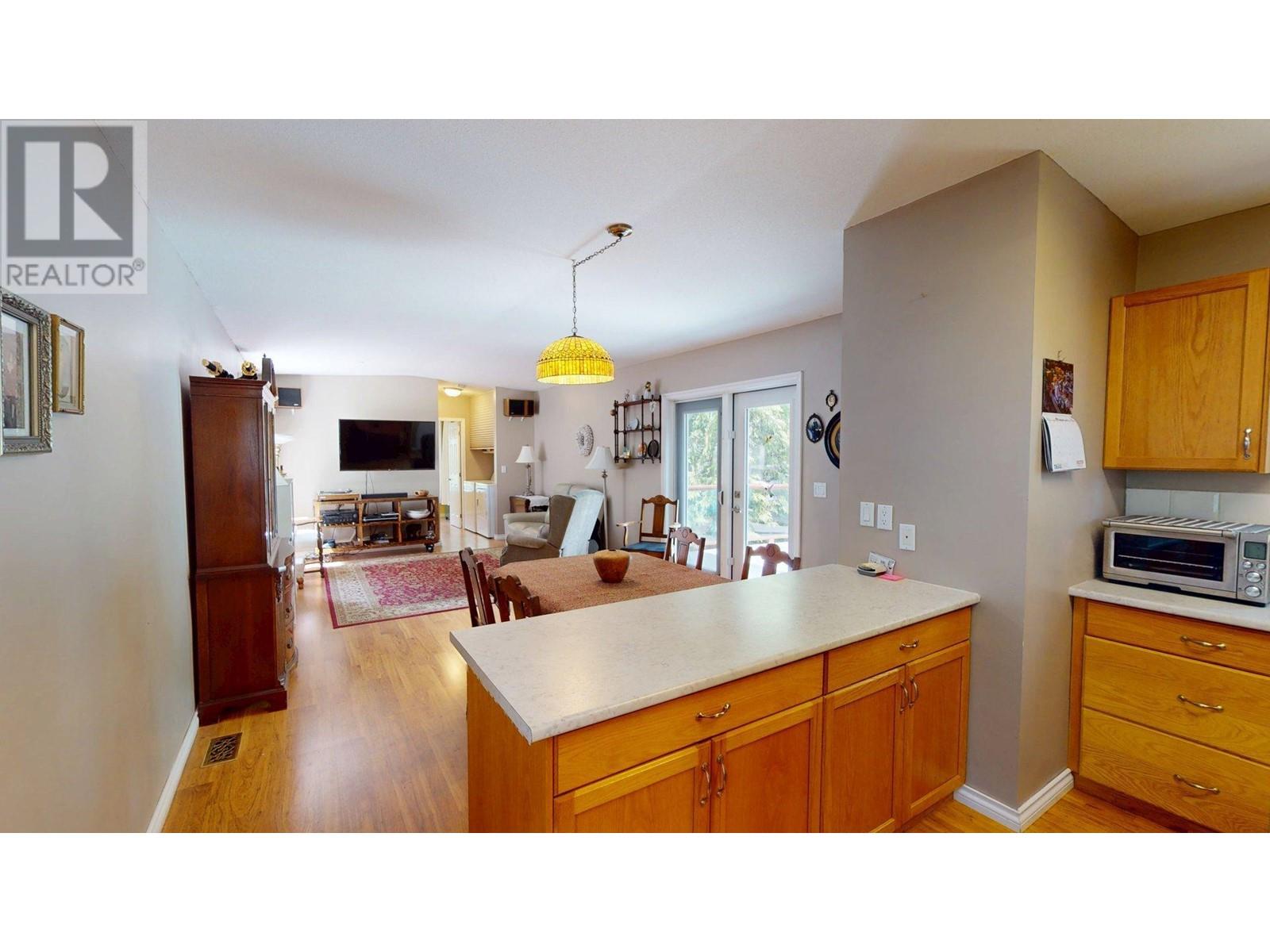 891 Monte Vista Drive Unit# 38, Rossland, British Columbia  V0G 1Y0 - Photo 8 - 10348609