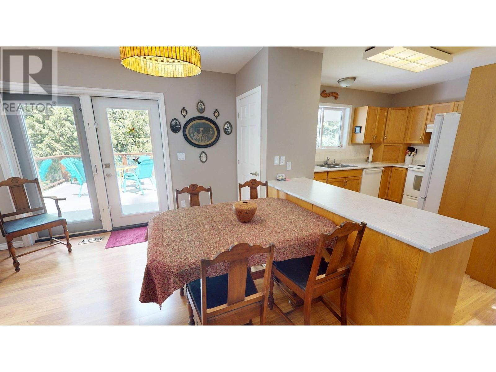 891 Monte Vista Drive Unit# 38, Rossland, British Columbia  V0G 1Y0 - Photo 7 - 10348609