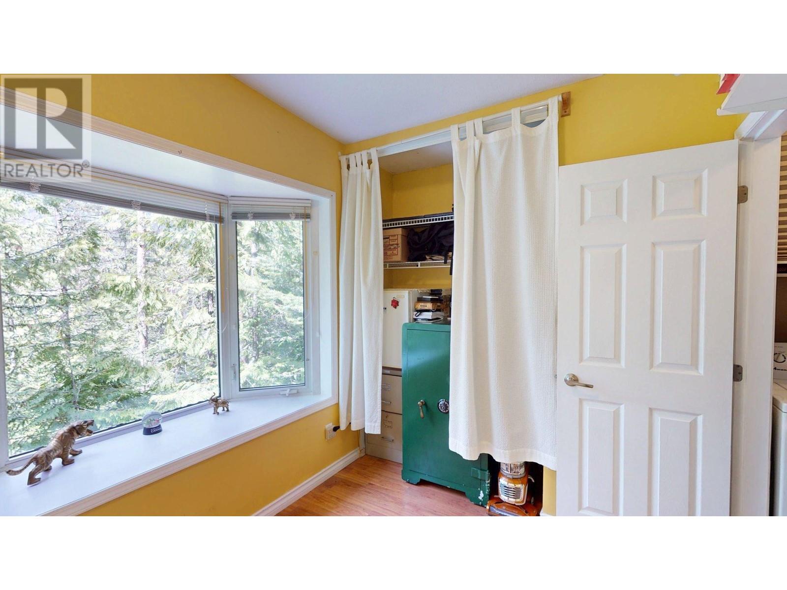 891 Monte Vista Drive Unit# 38, Rossland, British Columbia  V0G 1Y0 - Photo 17 - 10348609