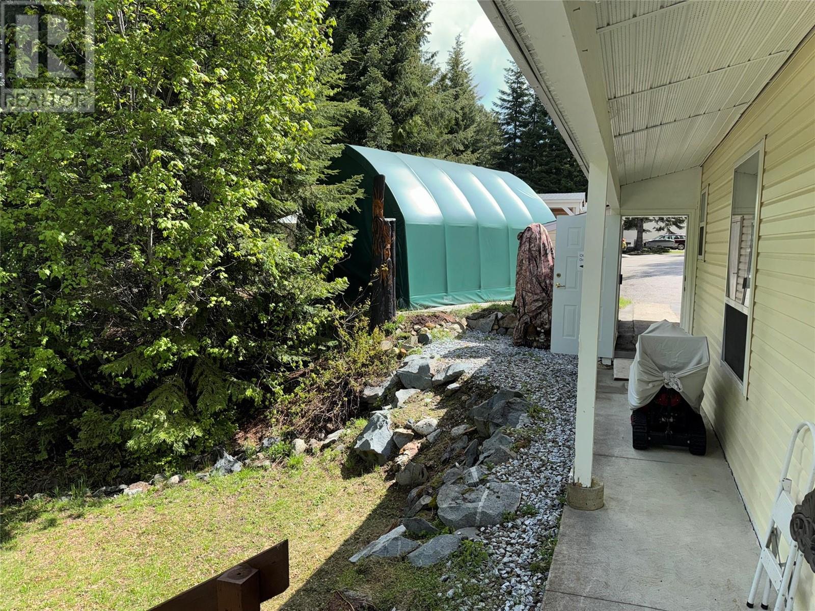 891 Monte Vista Drive Unit# 38, Rossland, British Columbia  V0G 1Y0 - Photo 30 - 10348609