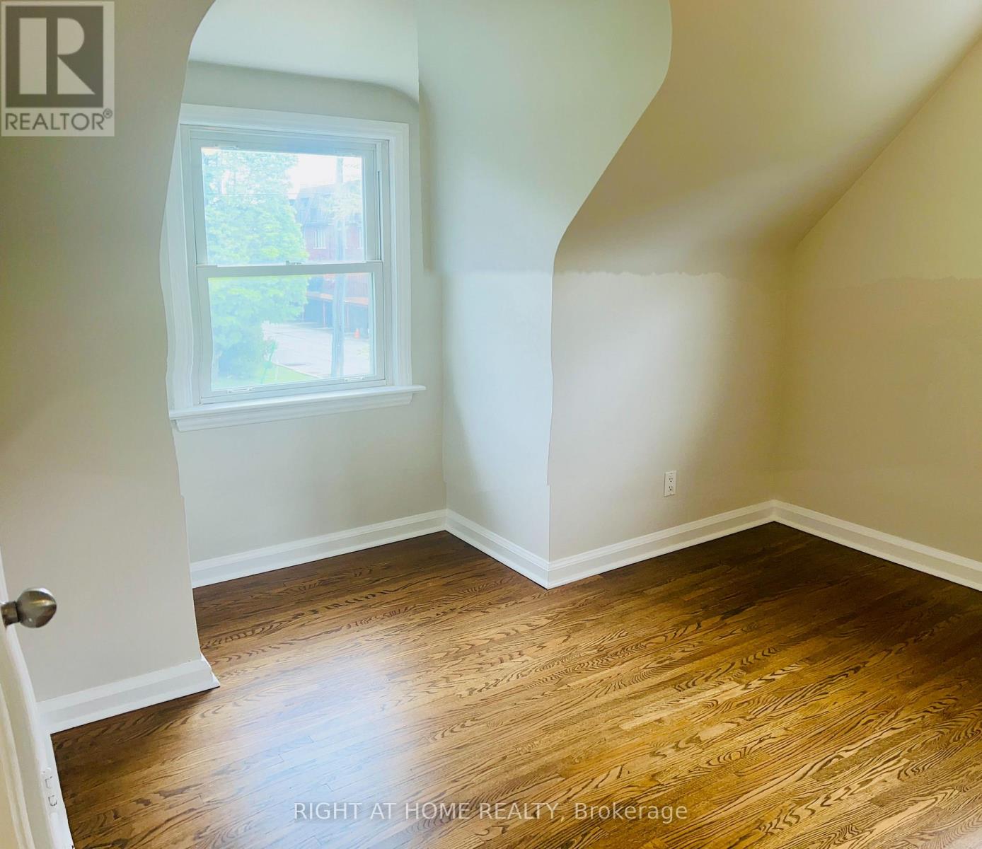 49 Glenborough Park Crescent, Toronto, Ontario  M2R 2G4 - Photo 20 - C12172259