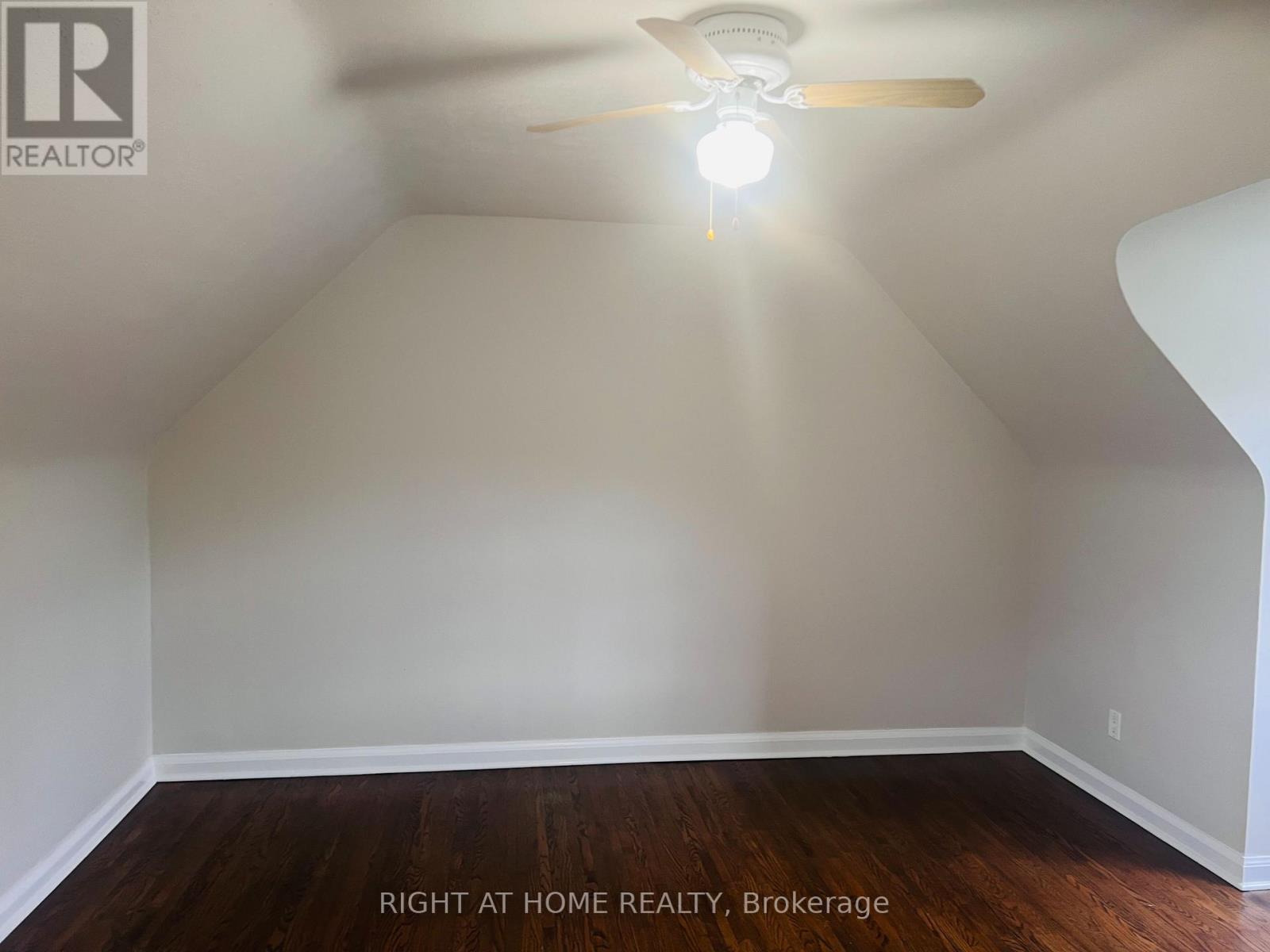 49 Glenborough Park Crescent, Toronto, Ontario  M2R 2G4 - Photo 24 - C12172259
