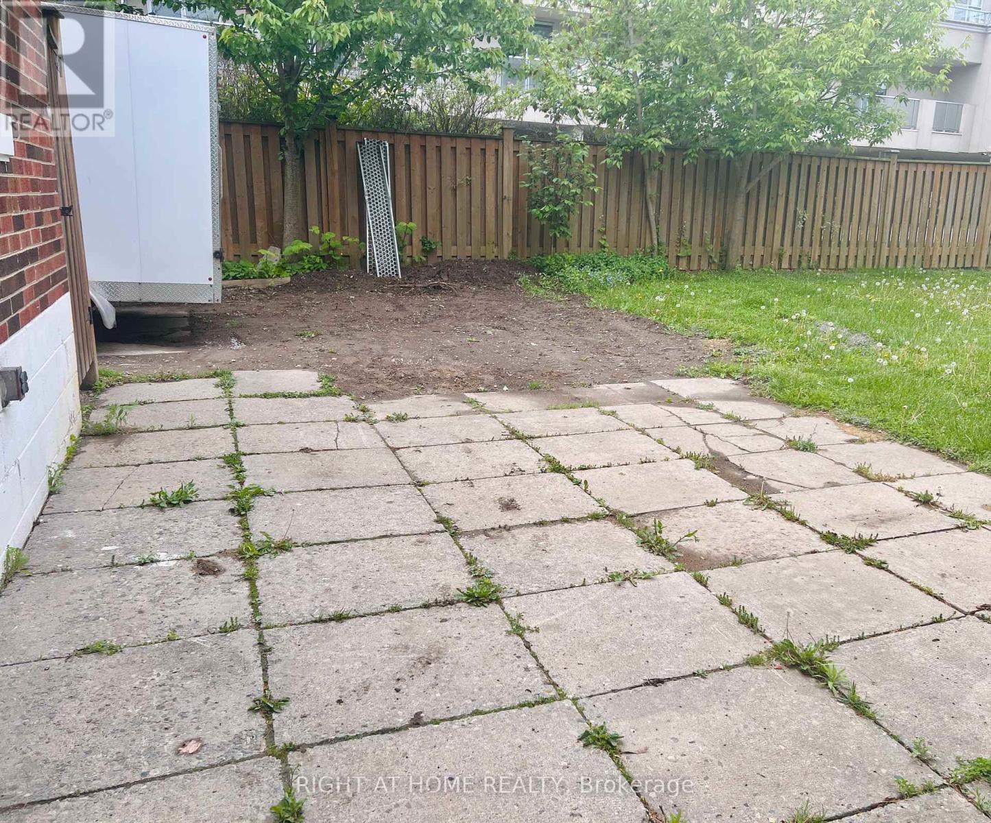 49 Glenborough Park Crescent, Toronto, Ontario  M2R 2G4 - Photo 32 - C12172259