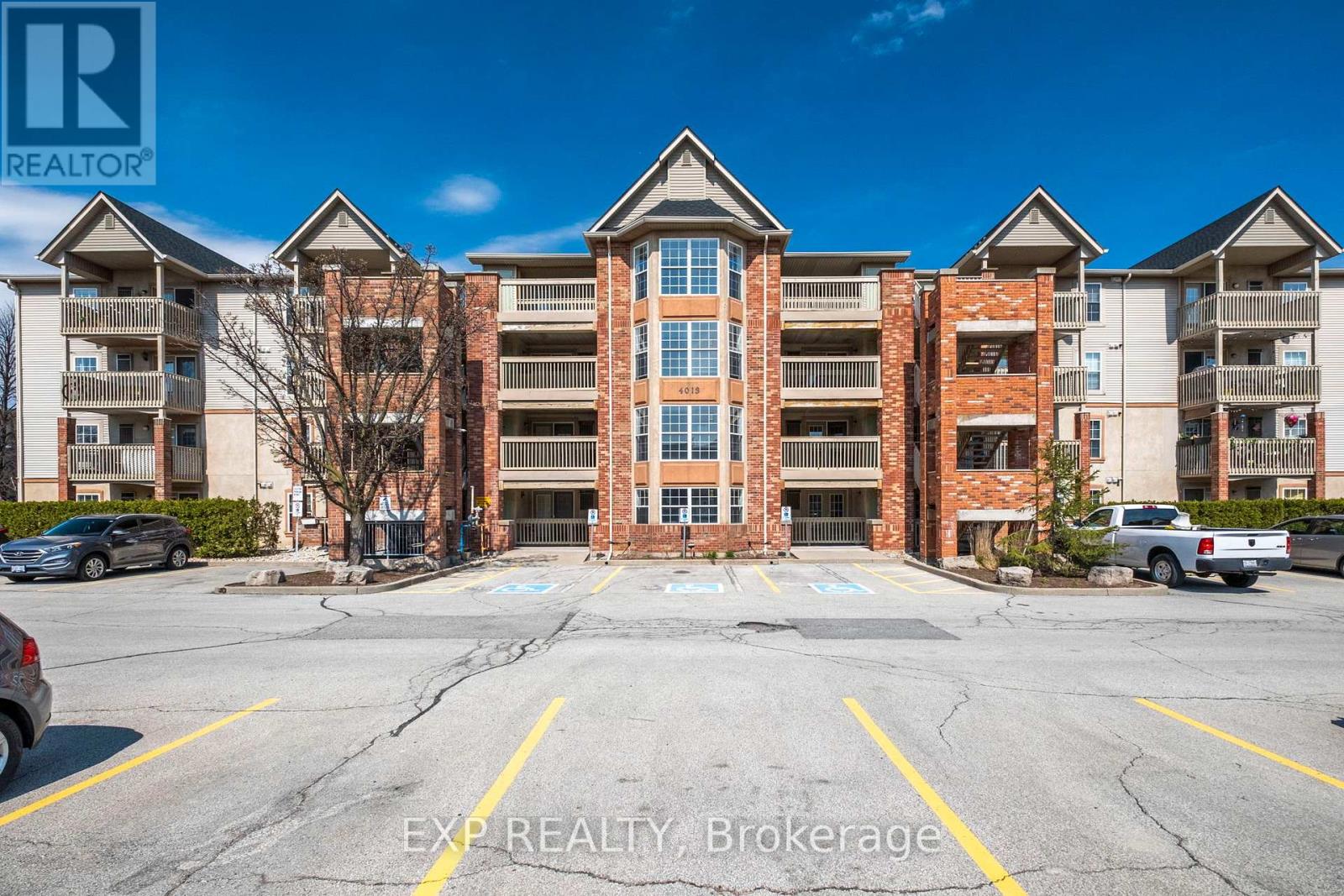 303 - 4013 Kilmer Drive, Burlington, Ontario  L7M 4M3 - Photo 34 - W12172255