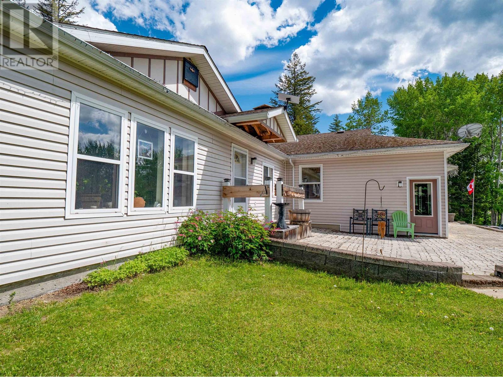 400 Mountain View Road, Mcbride, British Columbia  V0J 2E0 - Photo 6 - R2956790