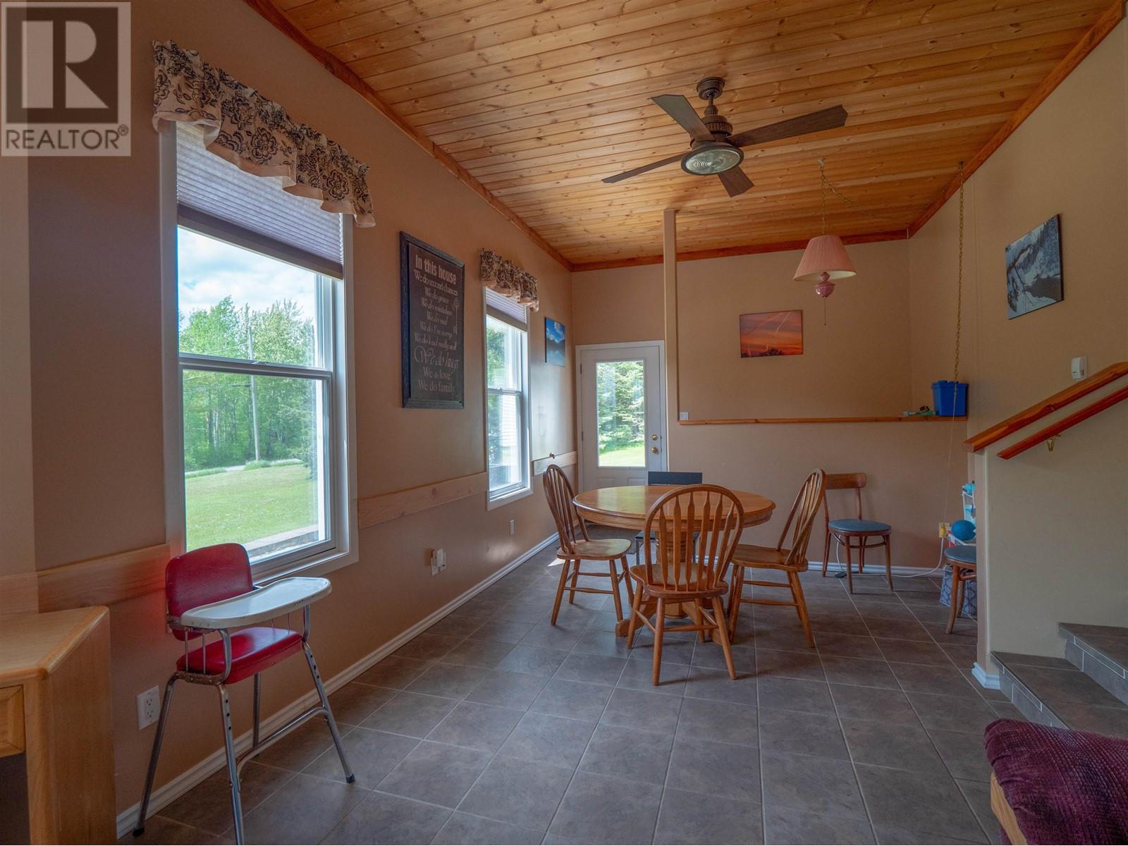 400 Mountain View Road, Mcbride, British Columbia  V0J 2E0 - Photo 11 - R2956790