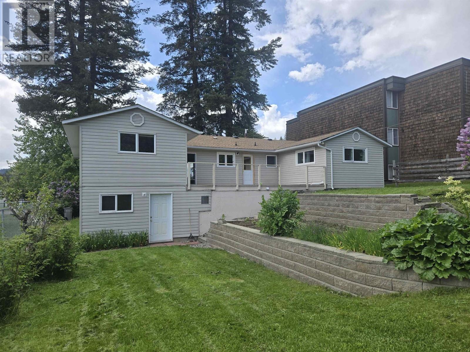 Property at 768 VAUGHAN STREET image 5