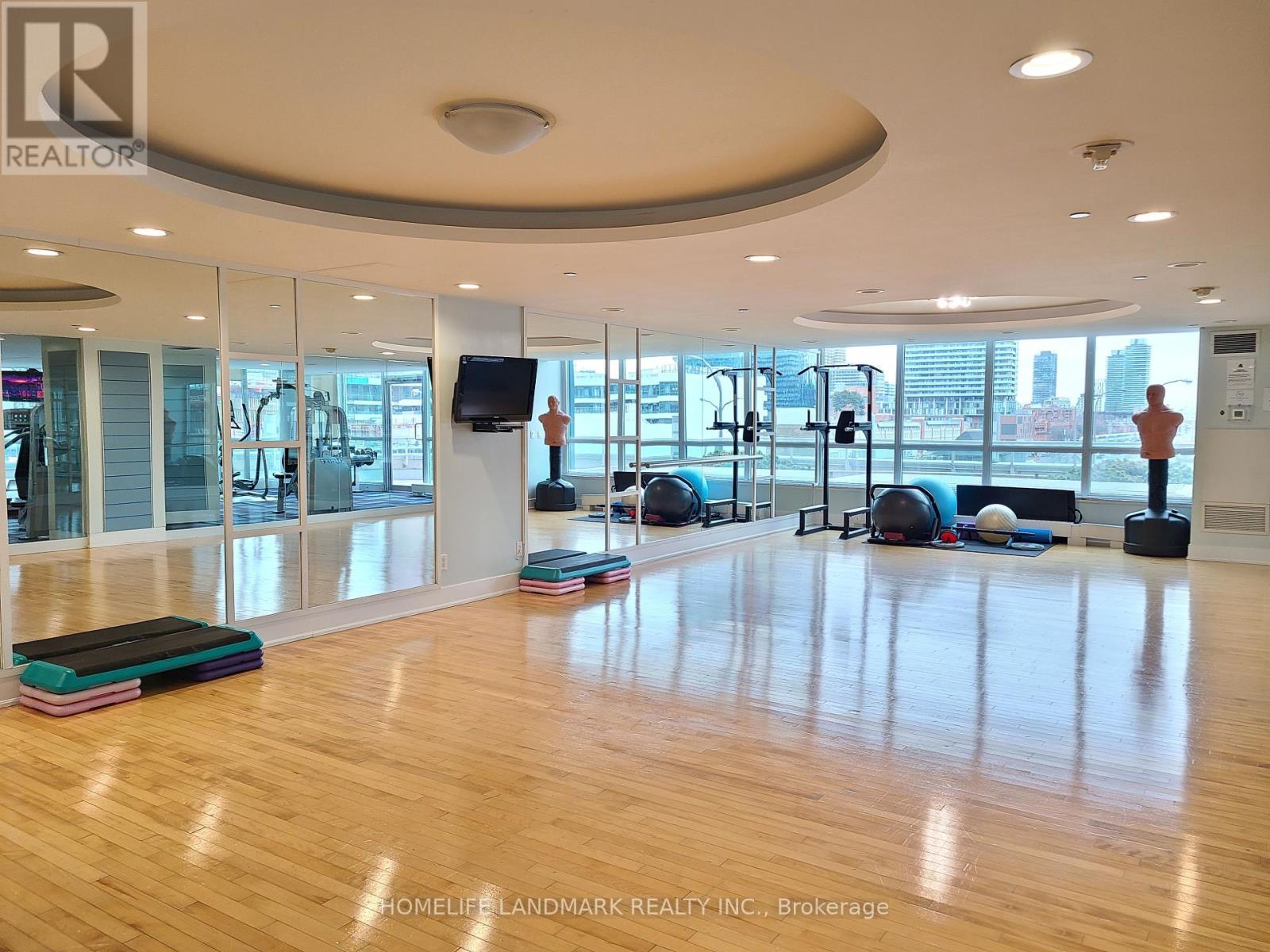 1303 - 18 Yonge Street, Toronto, Ontario  M5E 1Z8 - Photo 16 - C12172279