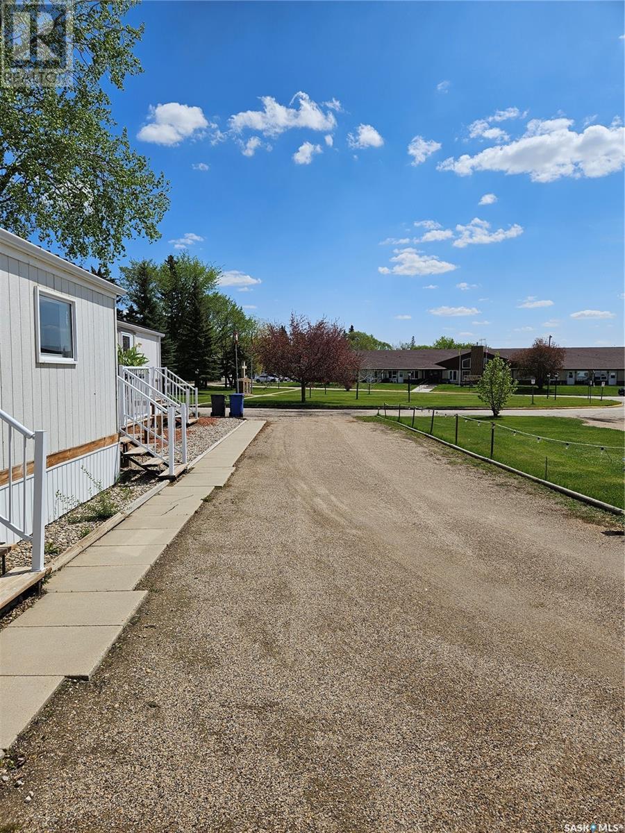 Property at 318 4th STREET W image 5