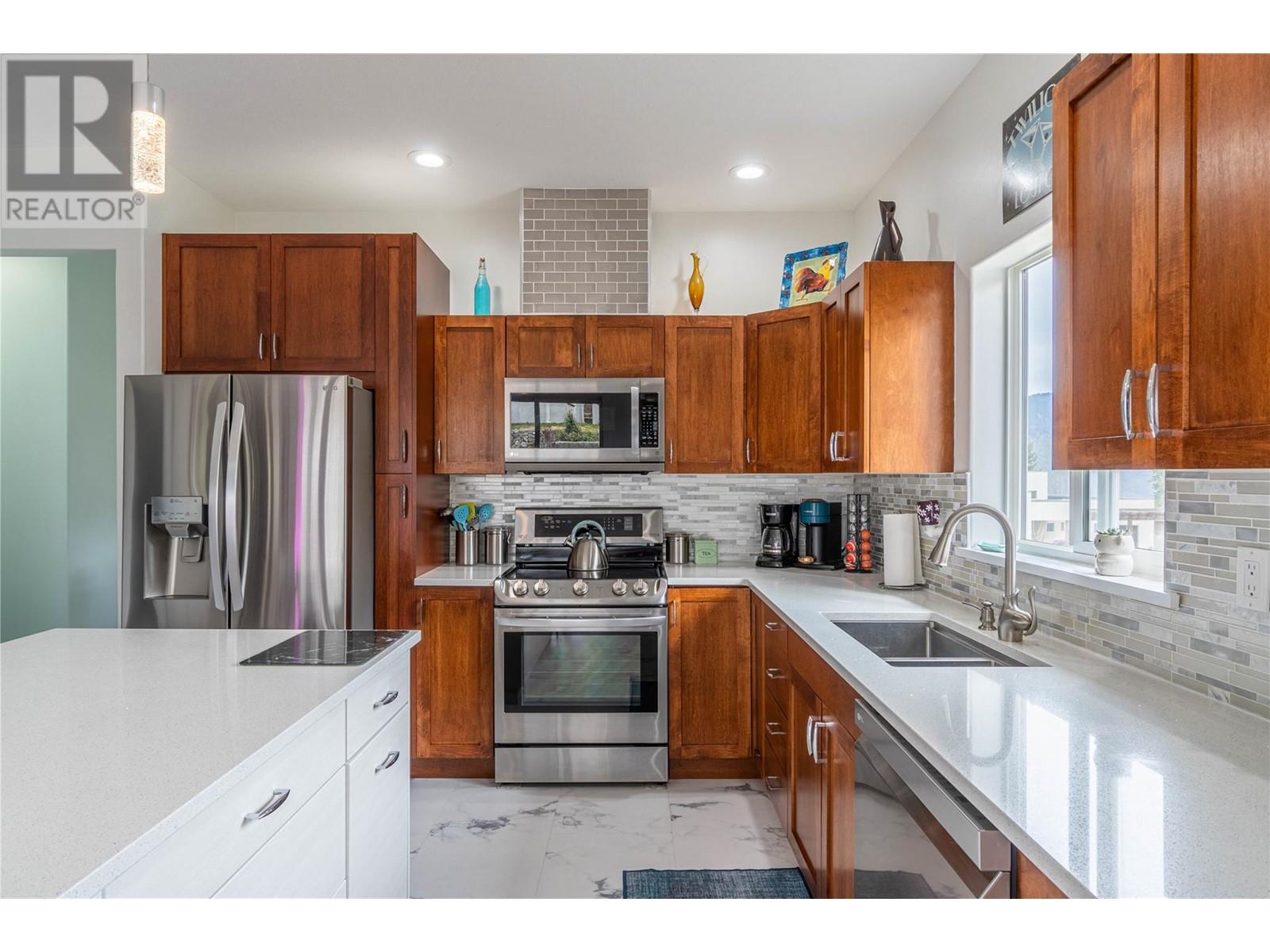 Property at 2955 Kicking Horse Drive image 5