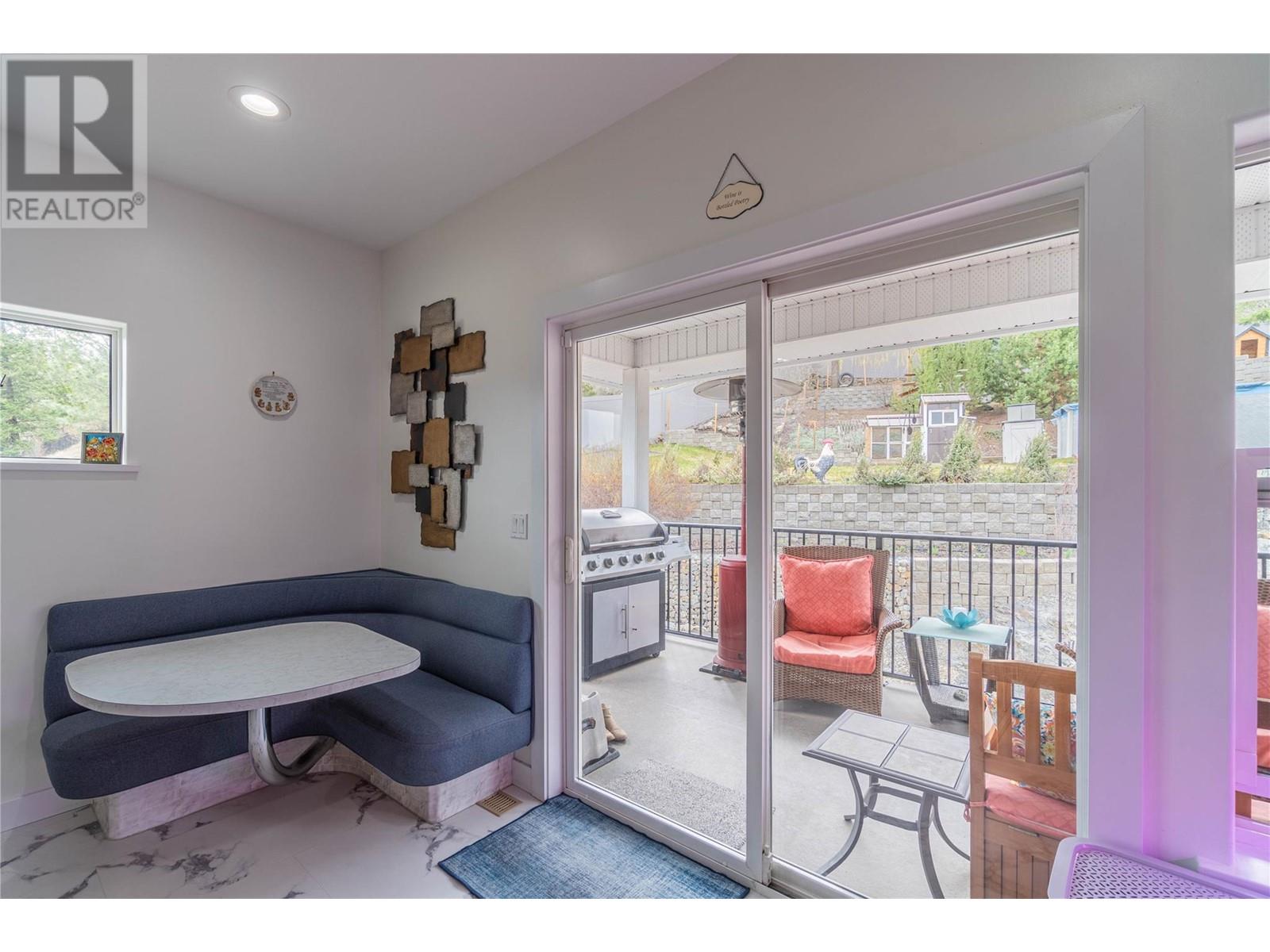 2955 Kicking Horse Drive, Kamloops, British Columbia  V2E 2L8 - Photo 11 - 10342231