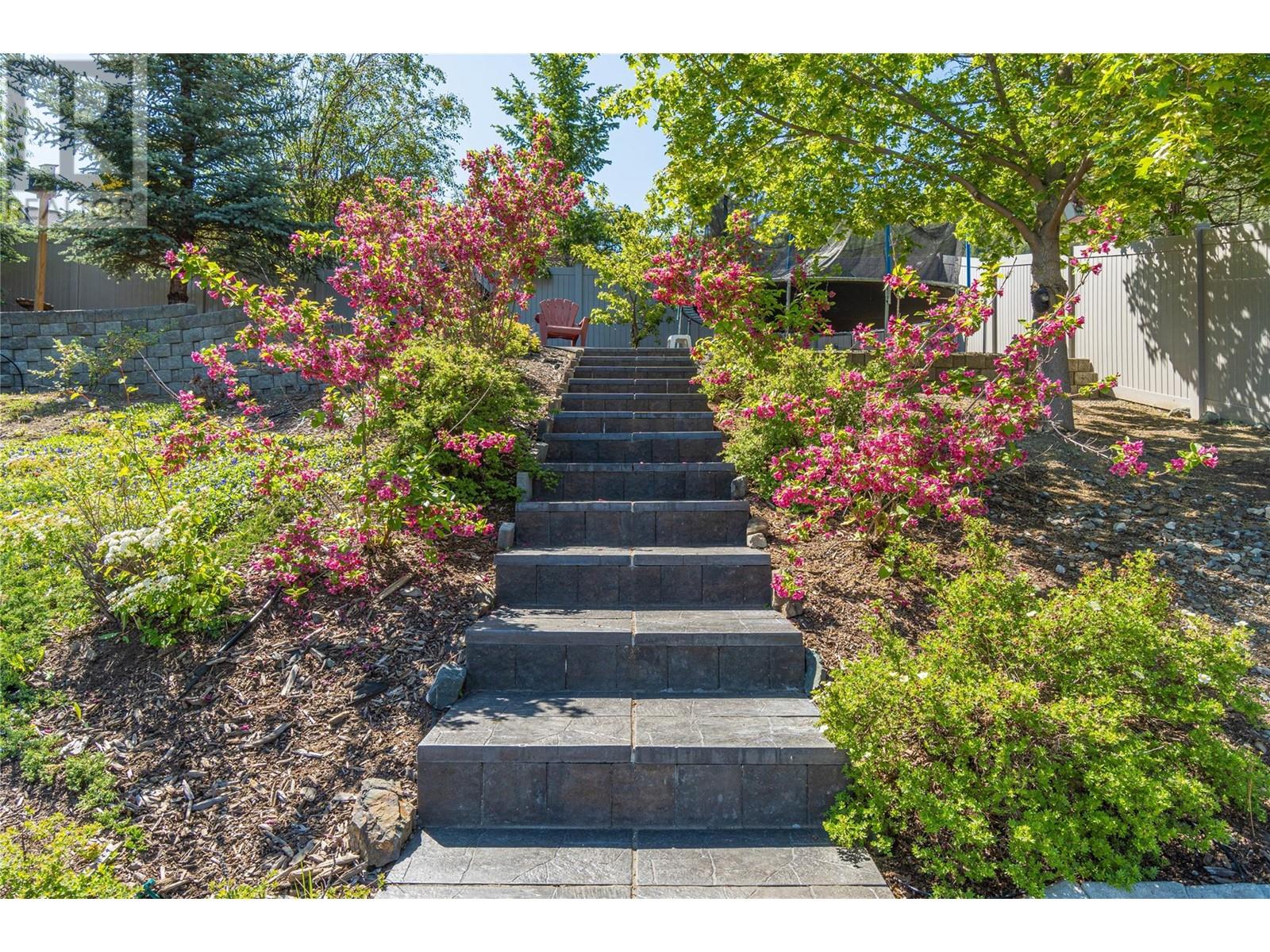 2955 Kicking Horse Drive, Kamloops, British Columbia  V2E 2L8 - Photo 42 - 10342231