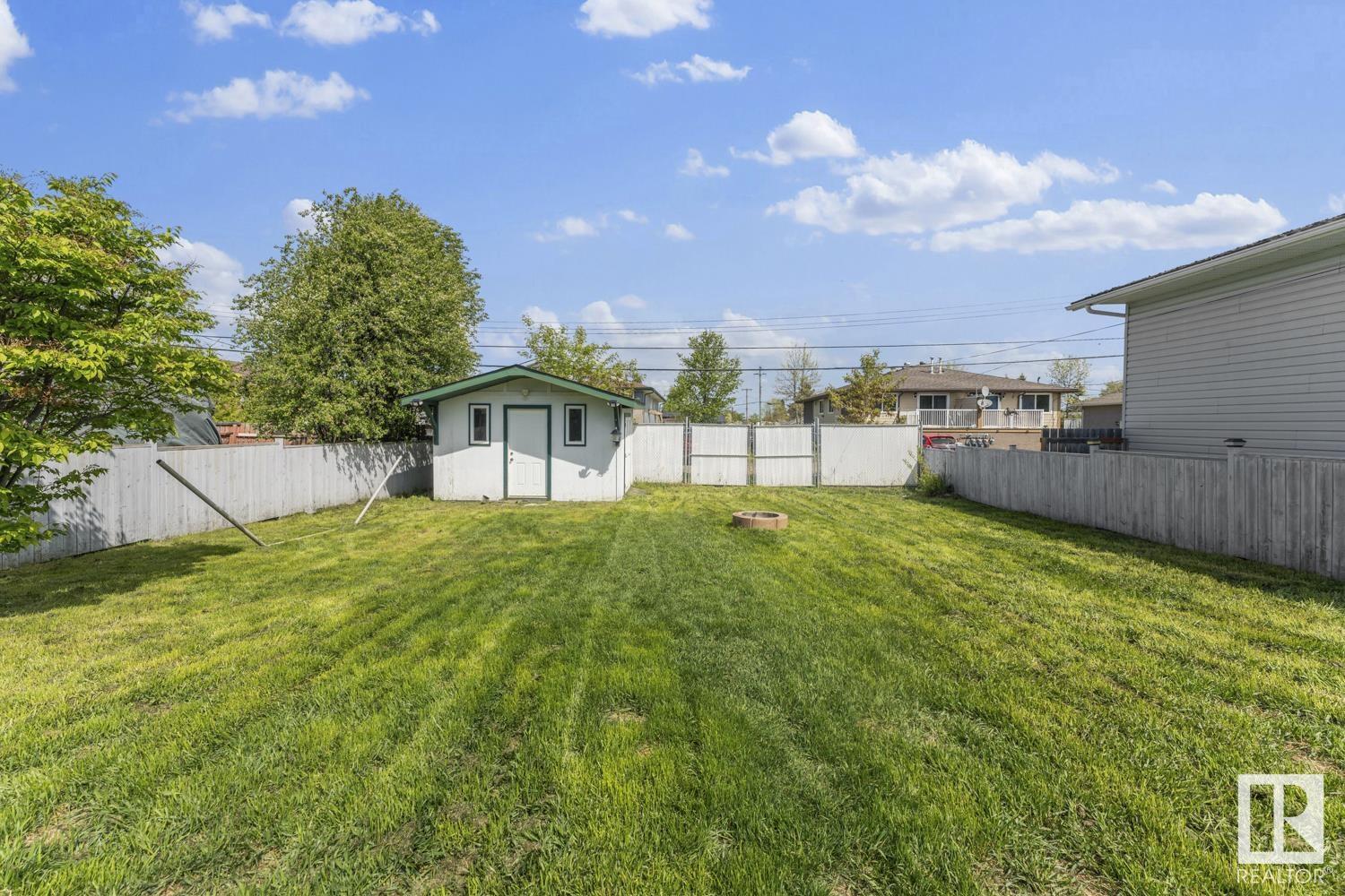 Property at 4508 49 AV image 3