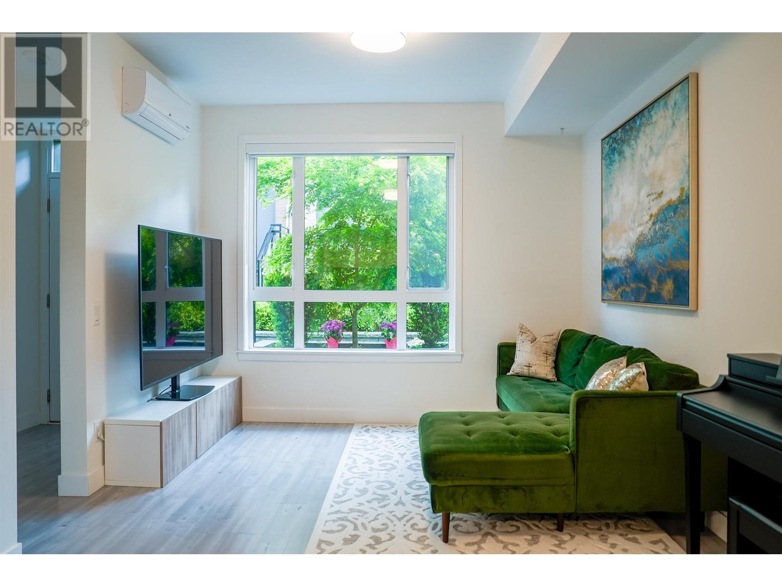 136 2035 Glenaire Drive, North Vancouver, British Columbia  V7P 1Y2 - Photo 3 - R3003973