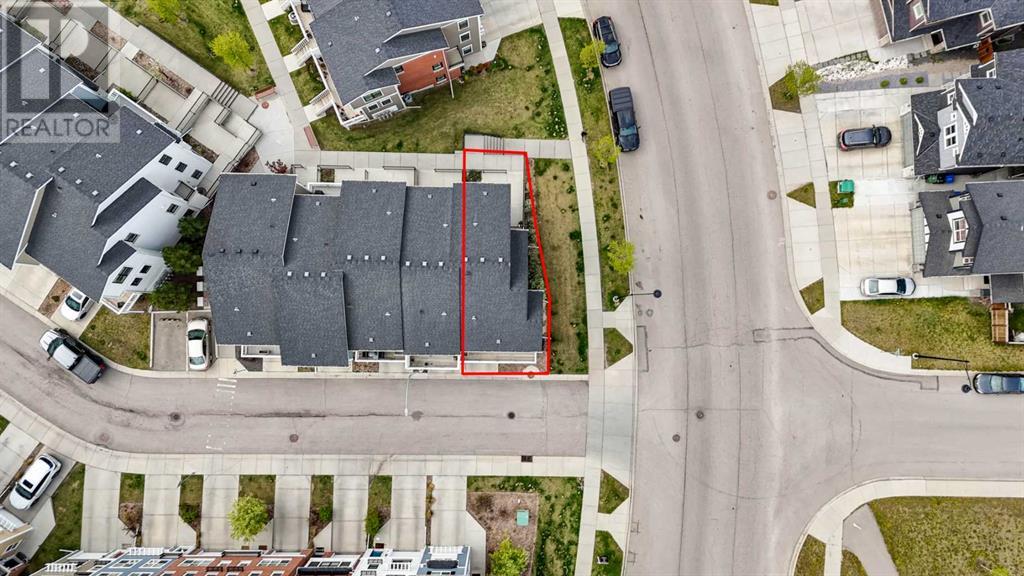 4 Sherwood Row Nw, Calgary, Alberta  T3R 0X1 - Photo 5 - A2224296