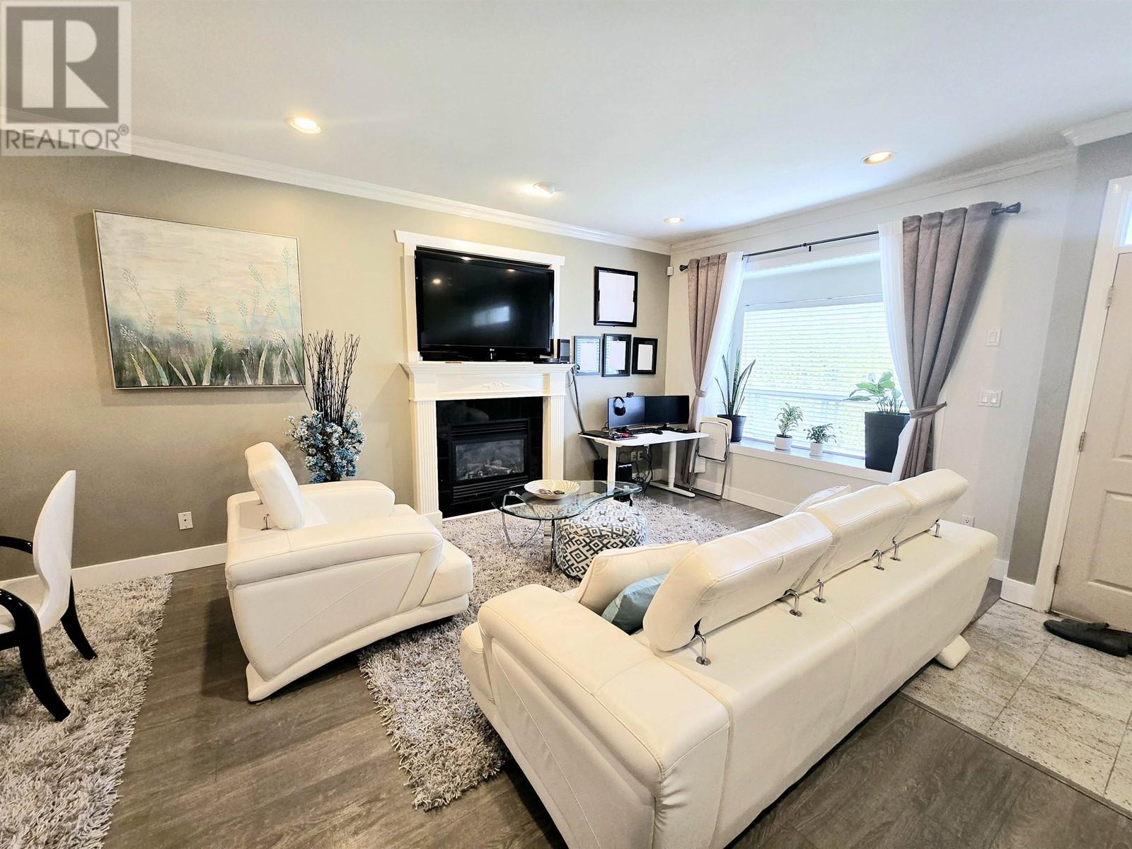6333 BURNS STREET, Burnaby, British Columbia